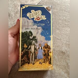 Revolution x Wizard Of Oz Yellow Brick Road Set Palette Brushes Lip Gloss NEW